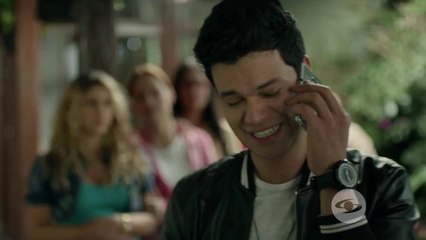 79. La santera le advierte a 'Picasso' que varias fuerzas se están aliando en su contra