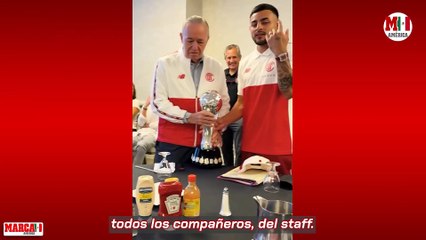 Toluca recibe la visita de Don Valentín Diez Morado durante su visita a Nueva York y siguen presumiendo campeonato