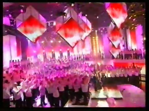 Johnny Hallyday - Les 500 Choristes (TF1 - 18 novembre 2006) | Spécial UNICEF 60 ans : Duos et Moments Inoubliables