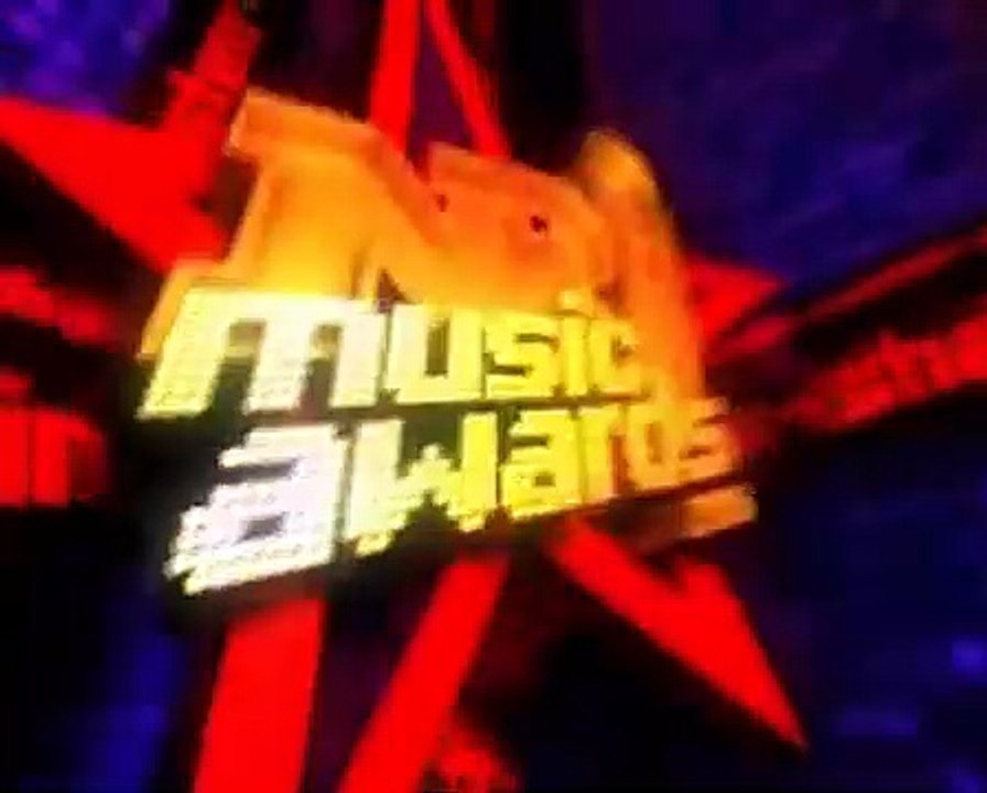 Johnny Hallyday – Interview Backstage aux NRJ Music Awards (21 Janvier 2006)