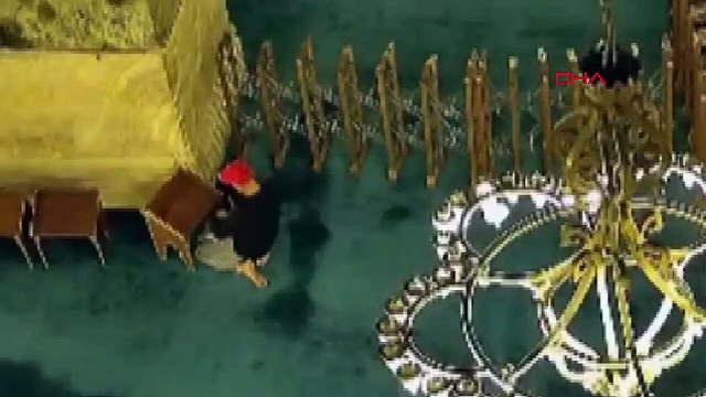 Ayasofya Camii'nde kundaklama girişimi