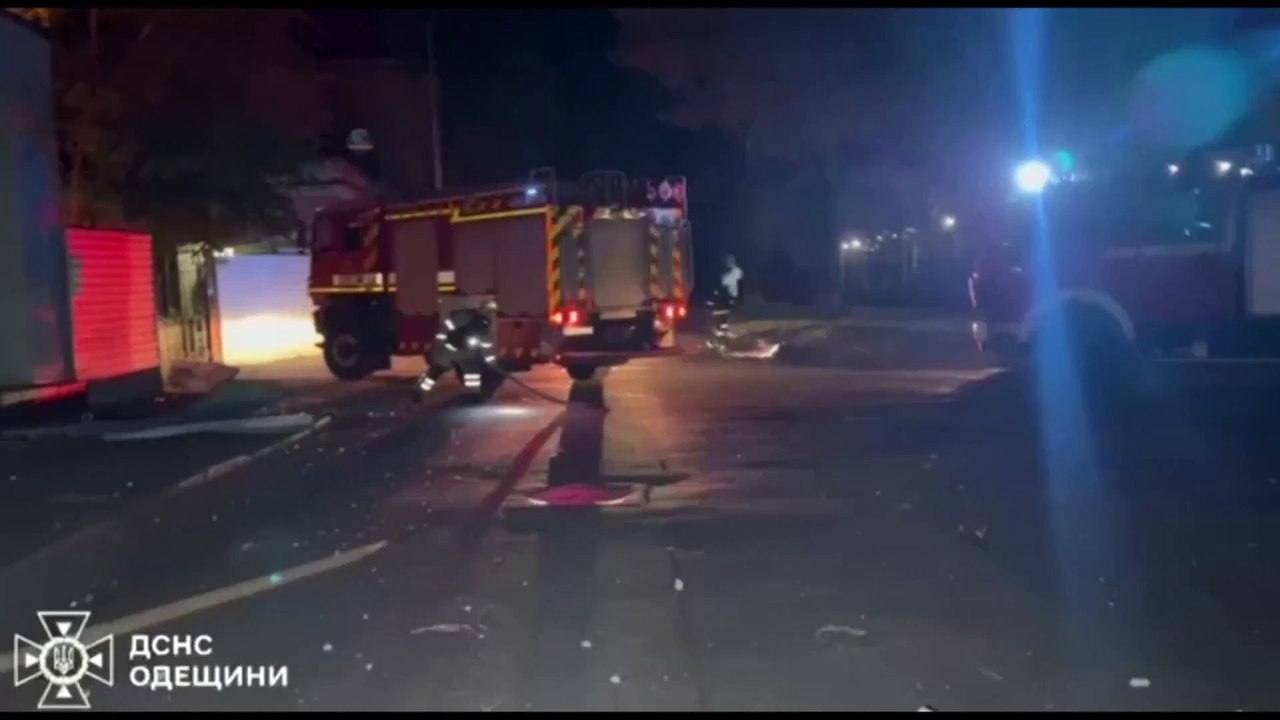 Schwere Brände in Odessa und Dnipropetrowsk: Russland startet weitere Luftangriffe