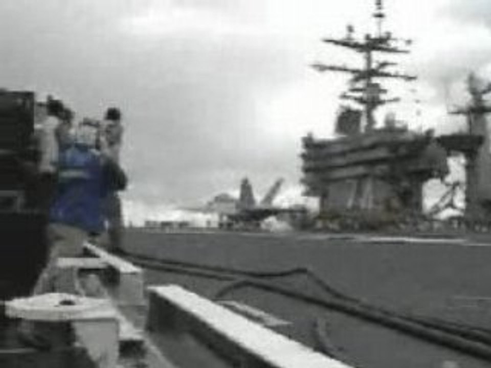 F-18 landing