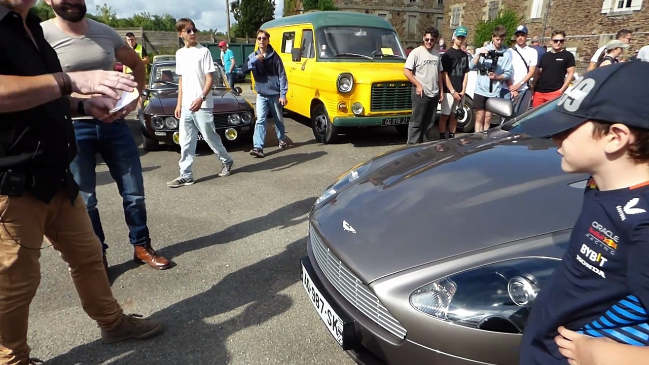 Aston Martin DB 9