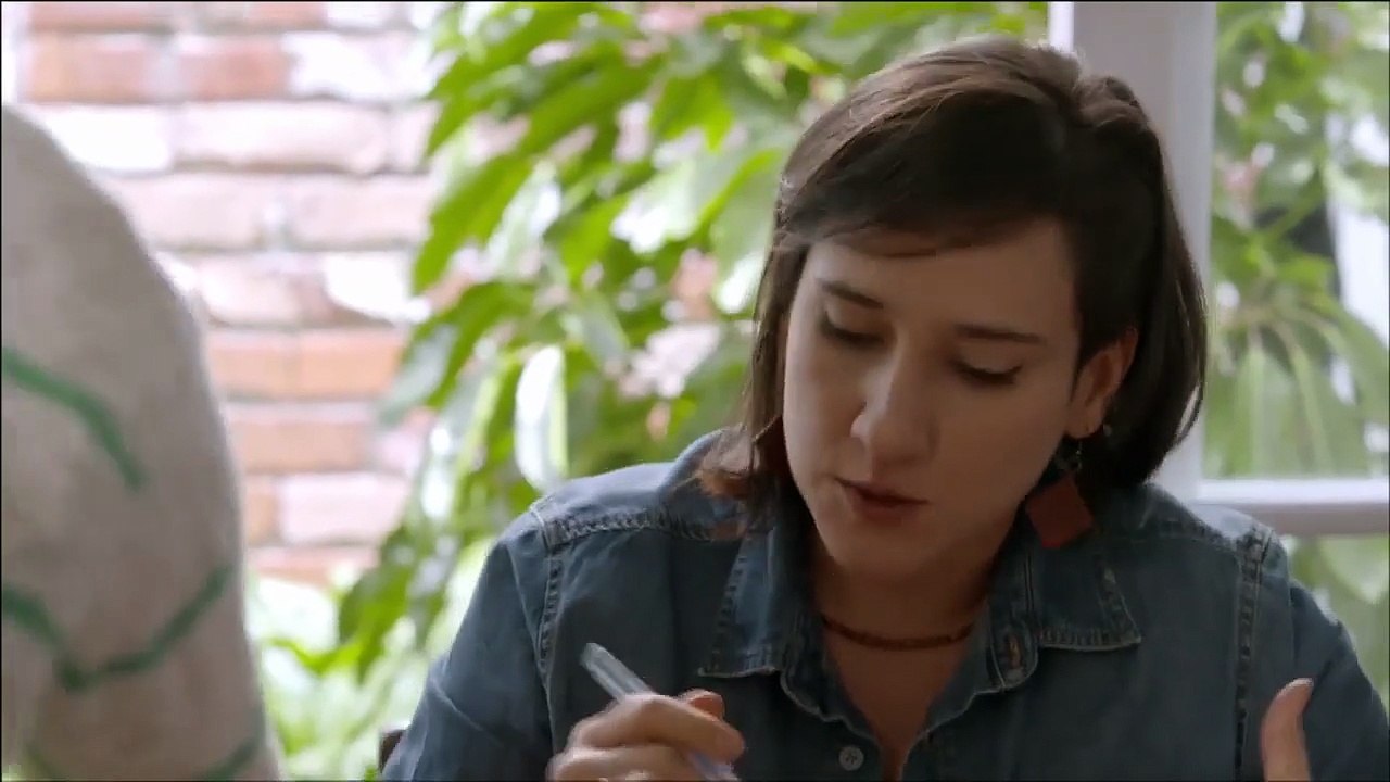 22. Javier cambiará radicalmente su vida para superar a Julia