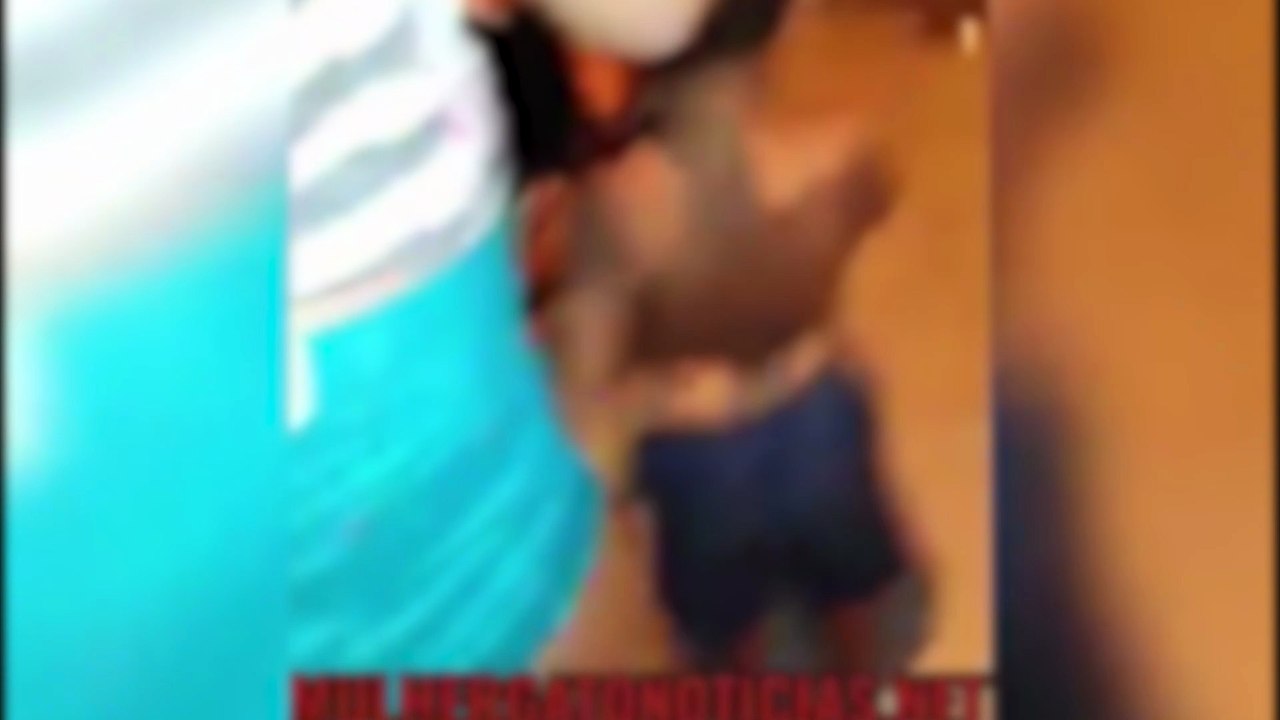 Mulheres brigam no meio da rua por causa do "Gostosinho"