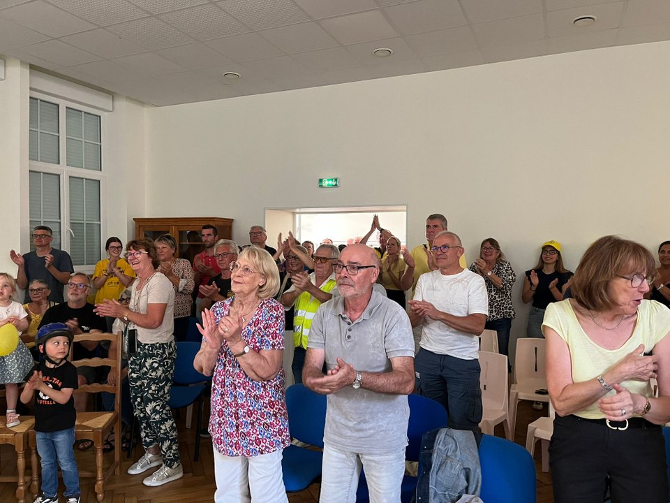 Le village de Pouillon encourage Pauline Ferrand Prevot