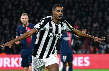 Eddie Howe wants Alexander Isak to earn the 'right to train' with Liverpool