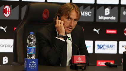 La conferenza stampa di presentazione di Luka Modrić