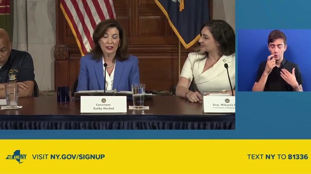 In fiery rebuke, Hochul joins Texas Democrats battling Republican redistricting push
