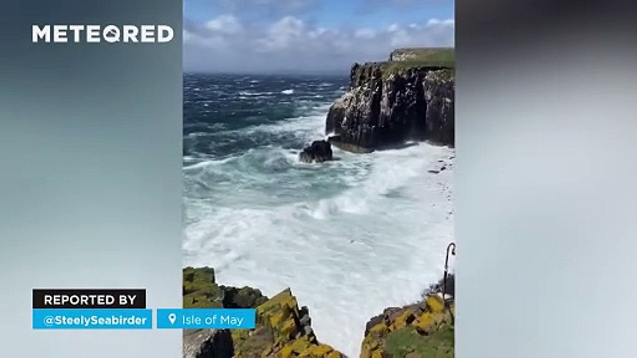 The storm Floris is hitting northern Scotland (UK)! It’s bringing winds of over 120 km/h and massive waves