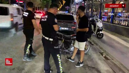 Aksaray'da plakasız motosikletle yakalanan sürücü: Yakından çekme çirkin çıkıyorum