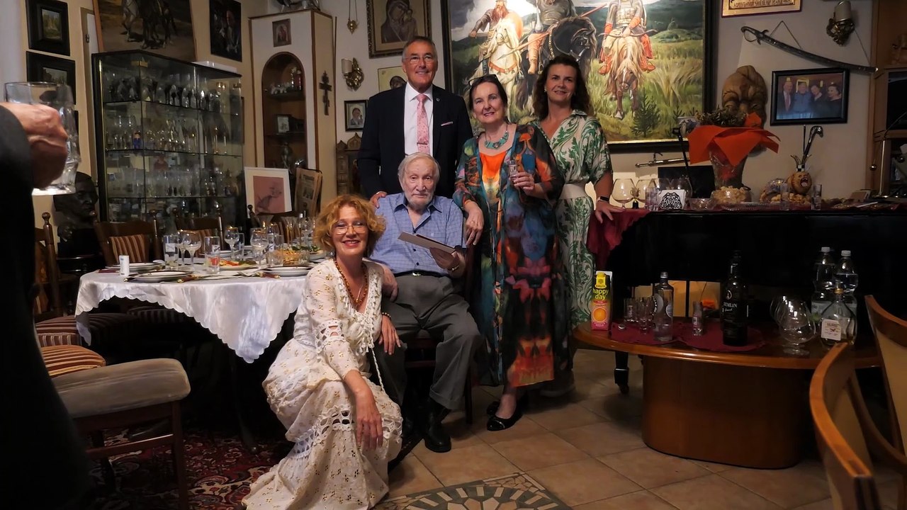 Bolschoi Don Kosaken Petja Houdjakov feiert seinen 91. Geburtstag