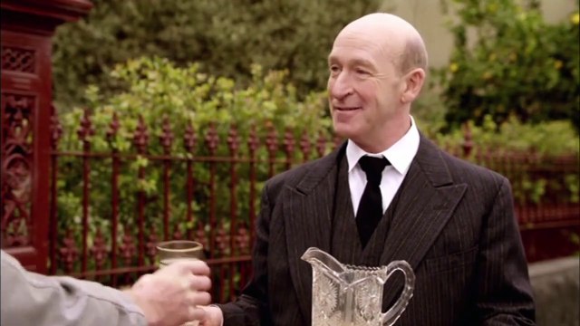 Miss Fisher's Murder Mysteries S01E02 - Murder on the Ballarat Train