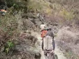 randonnée à cheval dans la montagne de Chine ardu