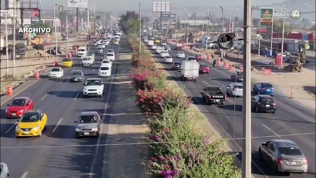 Inicia intervención de carriles centrales en Carretera a Chapala y el tráfico colapsa