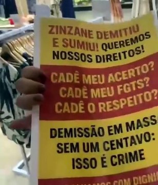 Após demissão em massa e falta de pagamentos, funcionárias de loja protestam em loja de Salvador