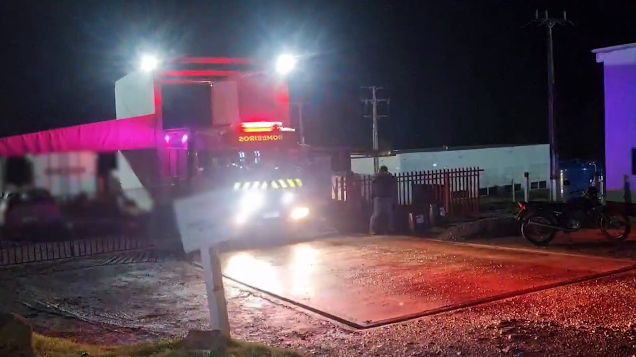 Matrizeiro de aves em cooperativa no interior de Santa Tereza do Oeste é consumido por incêndio