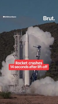 Australian rocket crashes