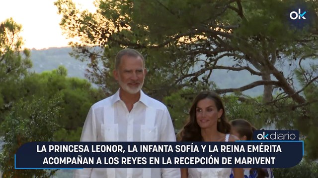 La Princesa Leonor, la Infanta Sofía y la reina emérita acompañan a los Reyes en la recepción de Marivent