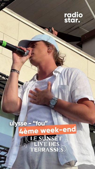 Ulysse interprète “Fou” sur la scène des Sunset Live des Terrasses #ulysse #sunsetlive #concert #live #starac #staracademy #emma
