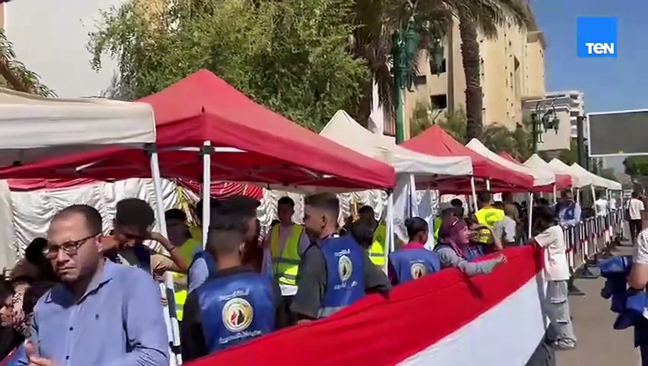 توافد شباب أسيوط علي لجان انتخابات مجلس الشيوخ للمشاركة في الانتخابات