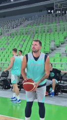 Doncic vuelve a la selección tras sorprender con su cambio físico