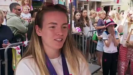 Lioness Lauren Hemp thanks hometown for their support