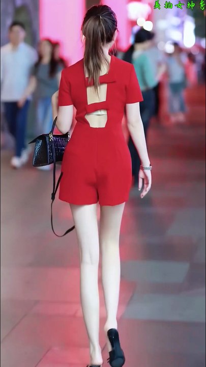 She brings softness to every corner of the city｜Urban Soft Glow