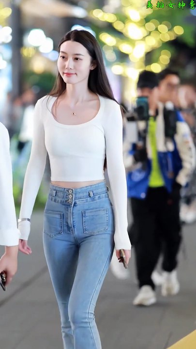 No fancy filters—her beauty feels pure and real｜Clean Aesthetic