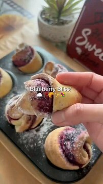 Yummiest Blueberry Rolls #cooking #food #fyp #asmr #recipe