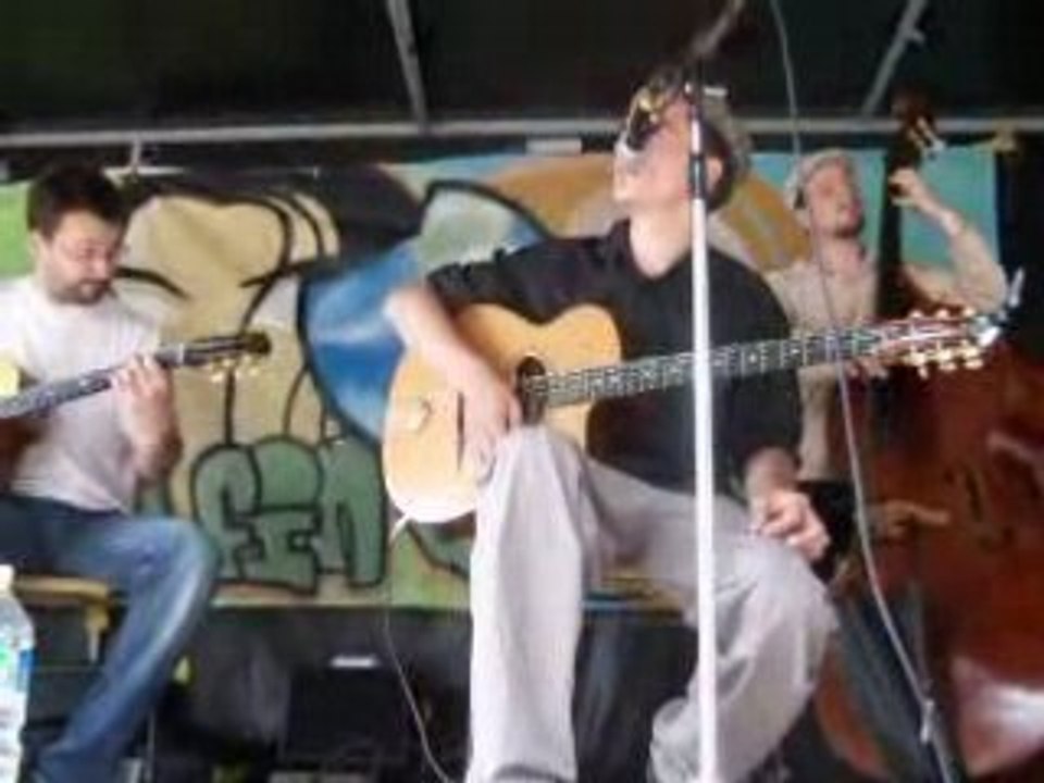 On n'est pas là... (boris vian) par La Manouche Tumitt