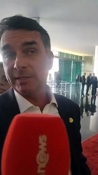 Direto de Brasília: Em exclusiva ao BNews, Flávio Bolsonaro promete travar o Congresso até impeachment de Moraes ser pautado