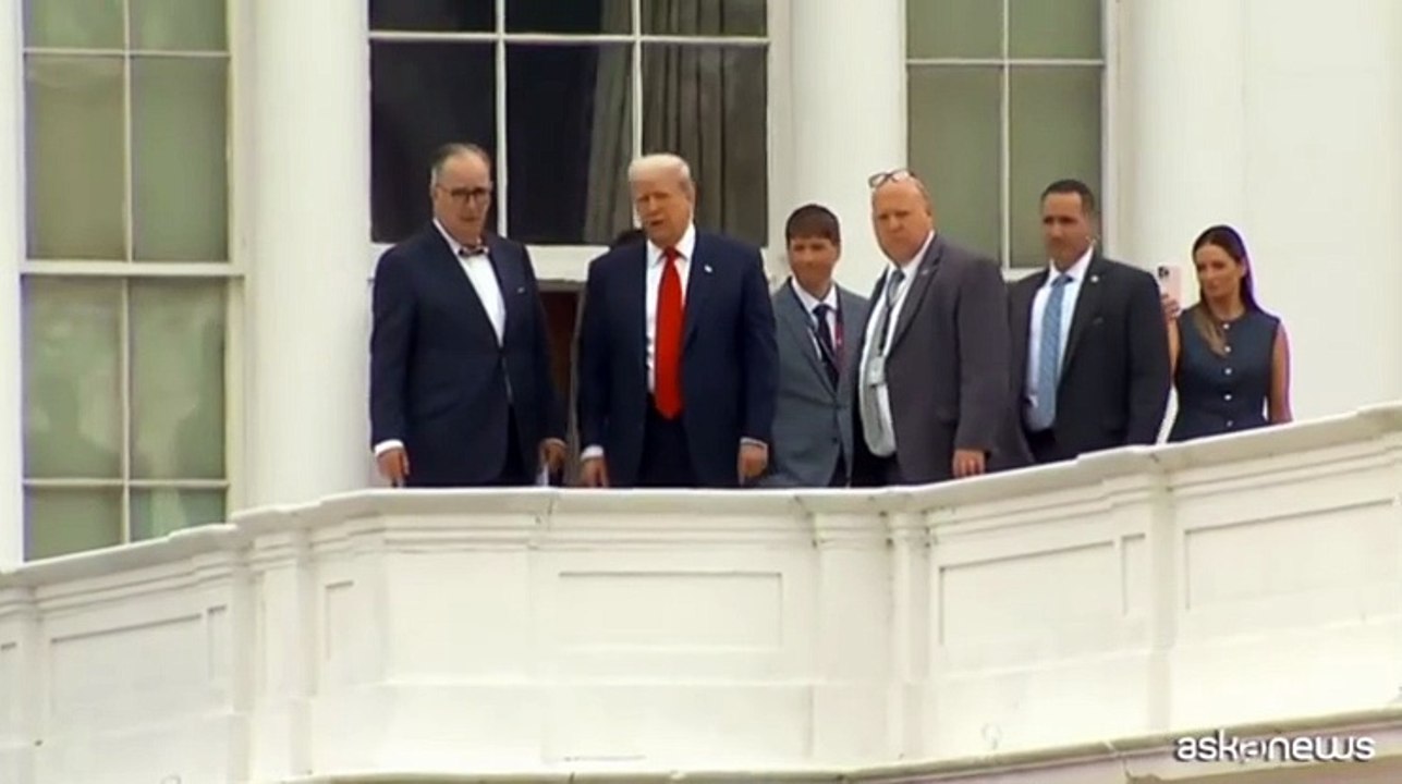 Lavori in corso alla Casa Bianca, Trump vuole allargare sala da ballo