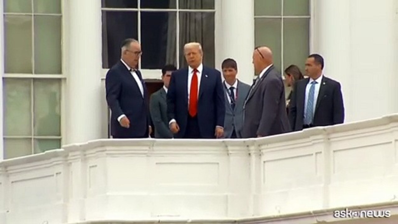 Lavori in corso alla Casa Bianca, Trump vuole allargare sala da ballo