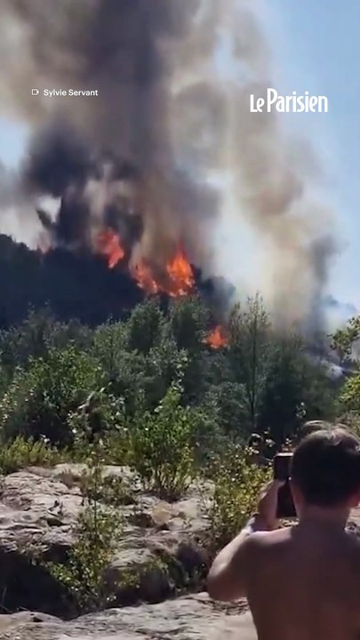 Aude : violent incendie en cours près de Narbonne
