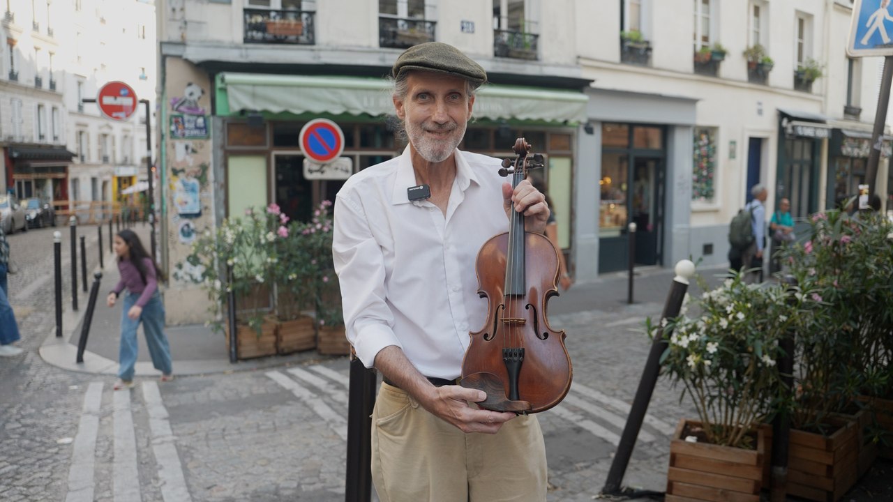 À Paris, le musicien des Abbesses a retrouvé son violon confisqué par la police