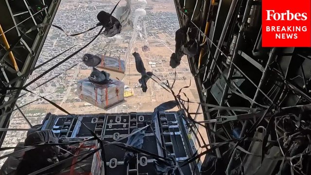 Jordanian Air Force Conducts Aid Airdrops Into Gaza