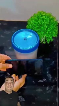 Aqui está um tutorial incrível para você criar um suporte para celular usando apenas papelão de uma caixa de sapatos que você já tem em casa!#celular #gadgets #tecnologia #tech #acessorios