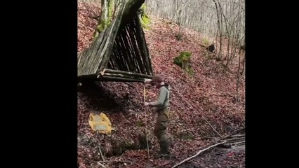 Building tree house for Solo camping part 2 😱