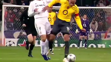 32 Legendary Goals in Football History