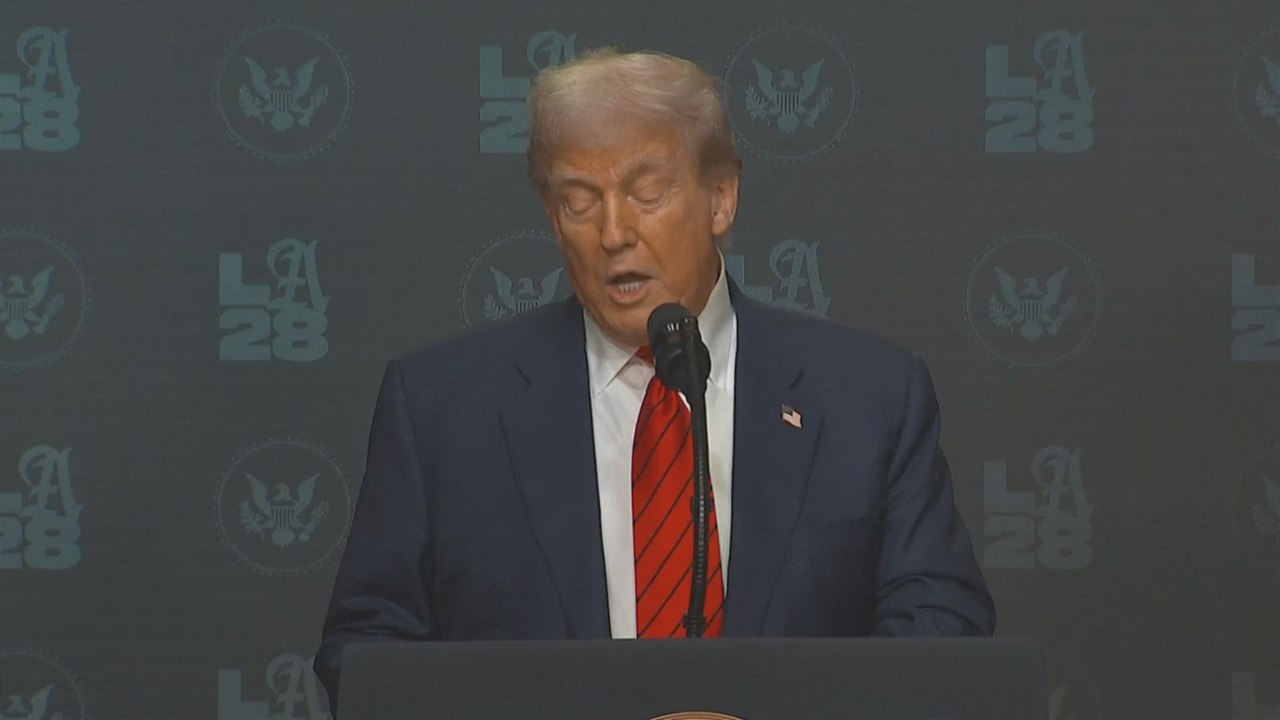 "Most Powerful Woman in the World": Trump’s Bold Gesture to His Team Sparks Buzz