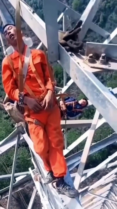 C'est l'heure de dormir... même à 200m de hauteur on fait la sieste