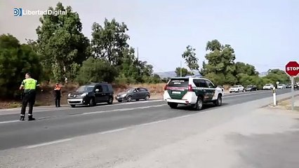 Grave incendio declarado en Tarifa obliga a desplegar un amplio dispositivo