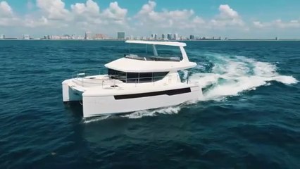 Leopard Catamarans : Leopard 40 Powercat Walkthrough