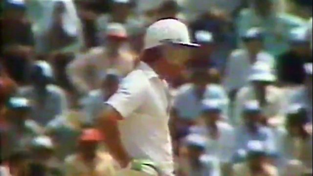 Javed Miandad Beatiful Four to Ravi Ratnayake in the 1st Match, Sharjah, April 06, 1984, Rothmans Asia Cup