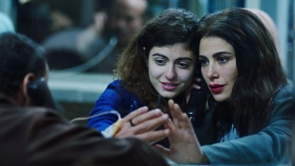 Amira, 17 ans, voit son père Nawar en prison israélienne