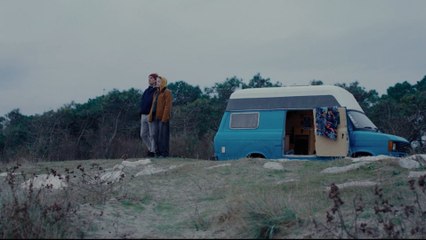 Baja de paternidad Tráiler