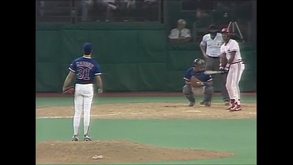 Greg Maddux (CHC) records his 8th strikeout of the game after fanning Eric Davis in the 8th (8/15/89)