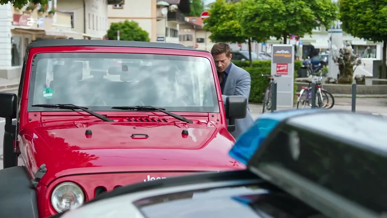 Die Rosenheim-Cops (564) Staffel 24 Folge 10 - Ausgeschnitten